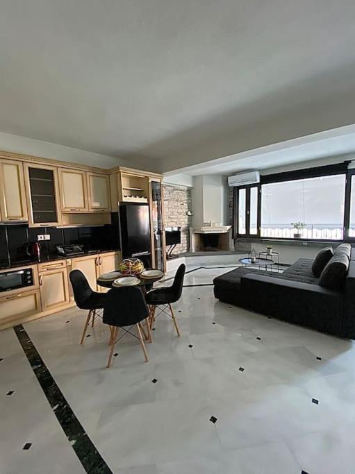 M&F Meteora Apartments #1 كالامباكا المظهر الخارجي الصورة